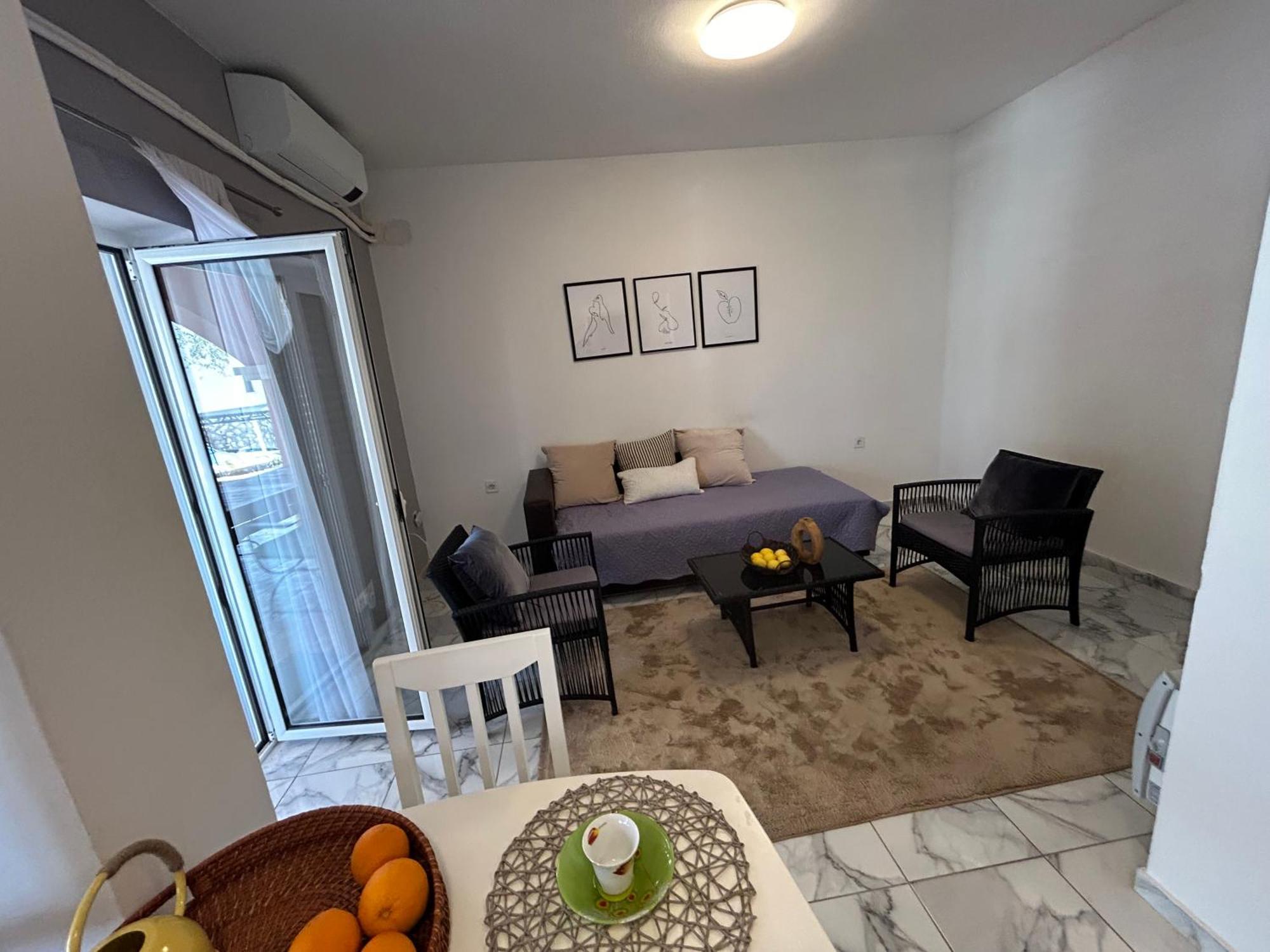 Olive Przno 1 - Patio - Two Parking Spots