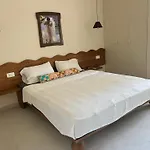 Villa Olive Przno - Peaceful Private Patio - 2 Bedroom Apt - 2 Parking Spots
