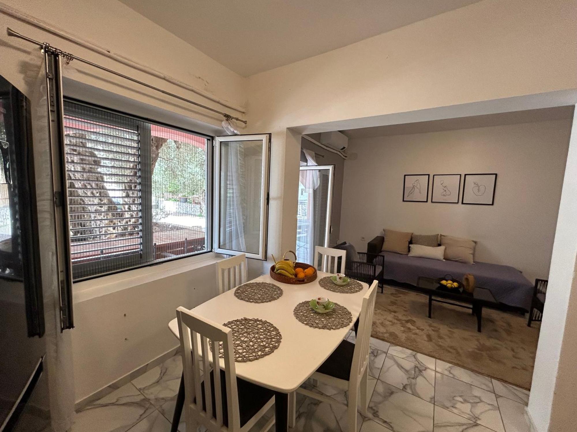 Olive Przno 1 - Patio - Two Parking Spots *