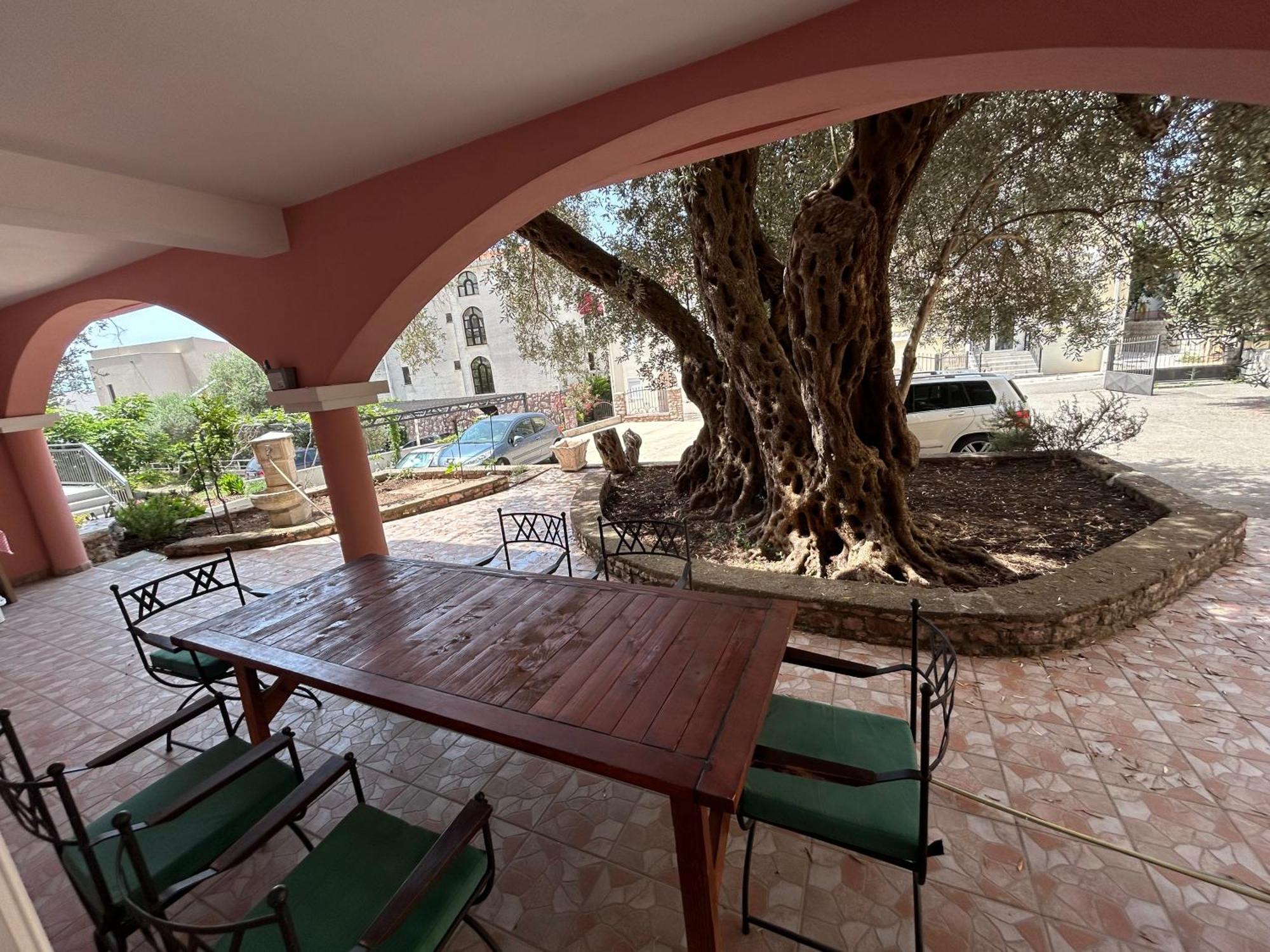 Olive Przno 1 - Patio - Two Parking Spots *