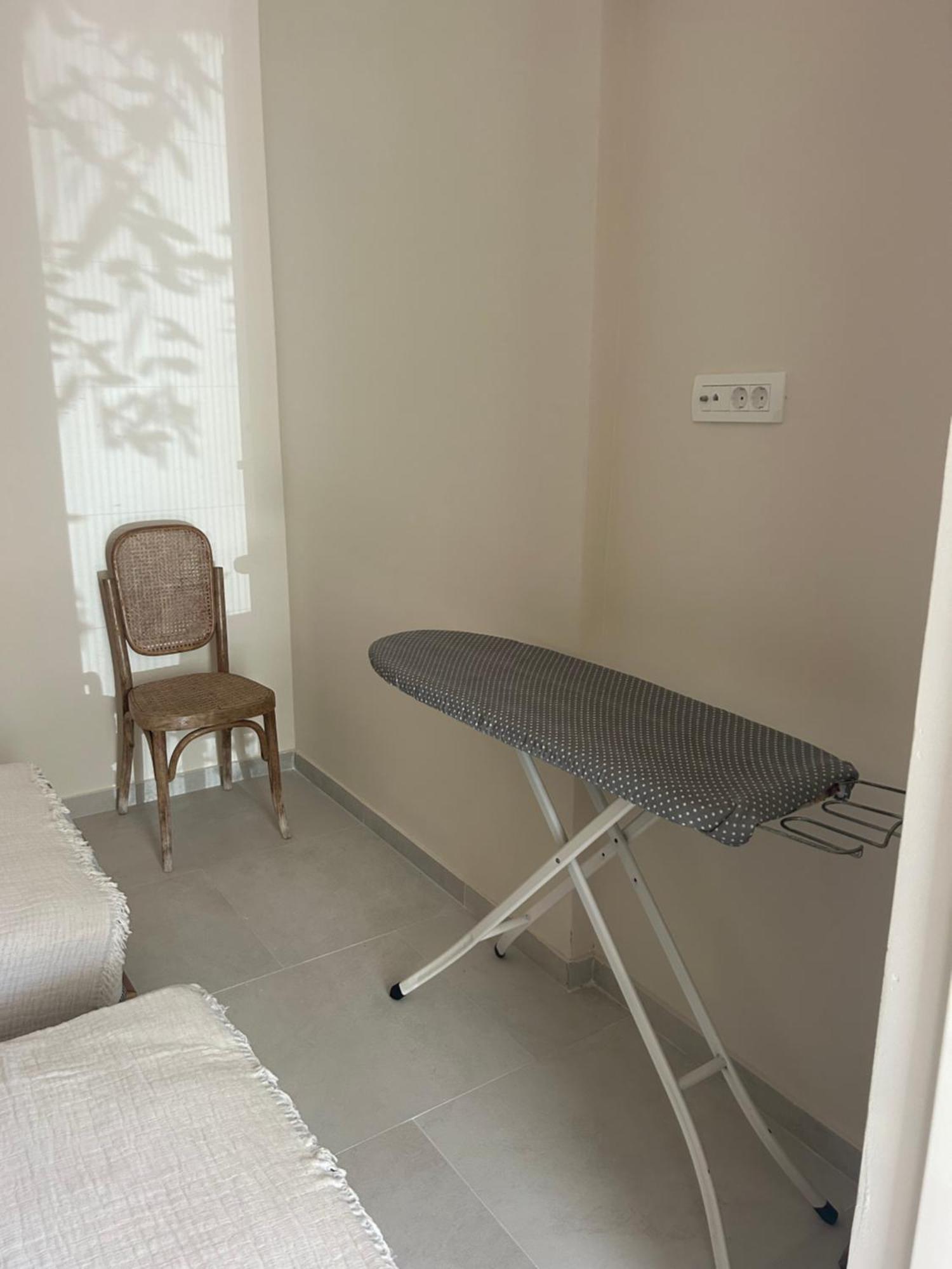Lägenhet Olive Przno - Peaceful Private Patio - 2 Bedroom - 2 Parking Spots *