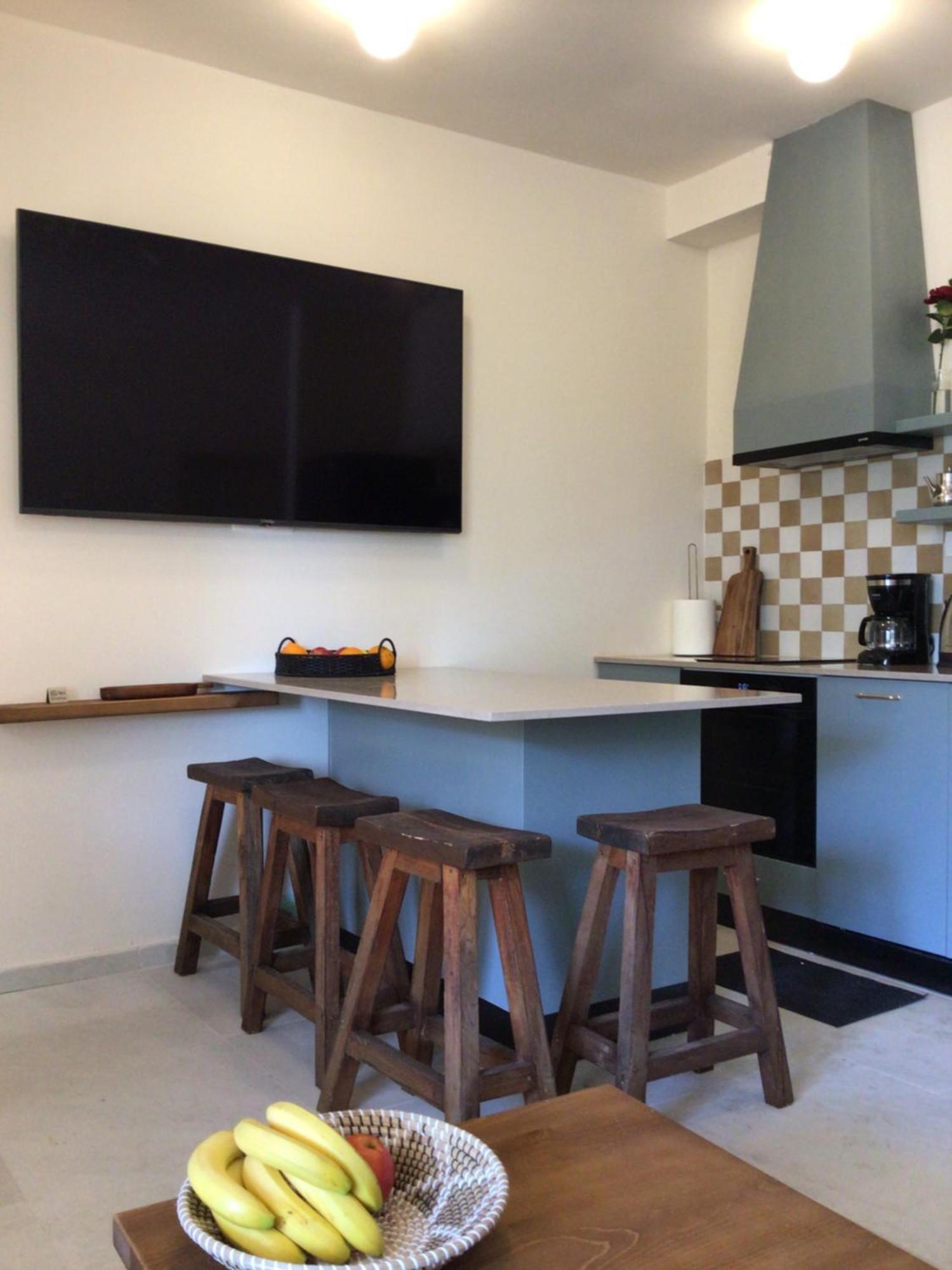 Lägenhet Olive Przno - Peaceful Private Patio - 2 Bedroom - 2 Parking Spots